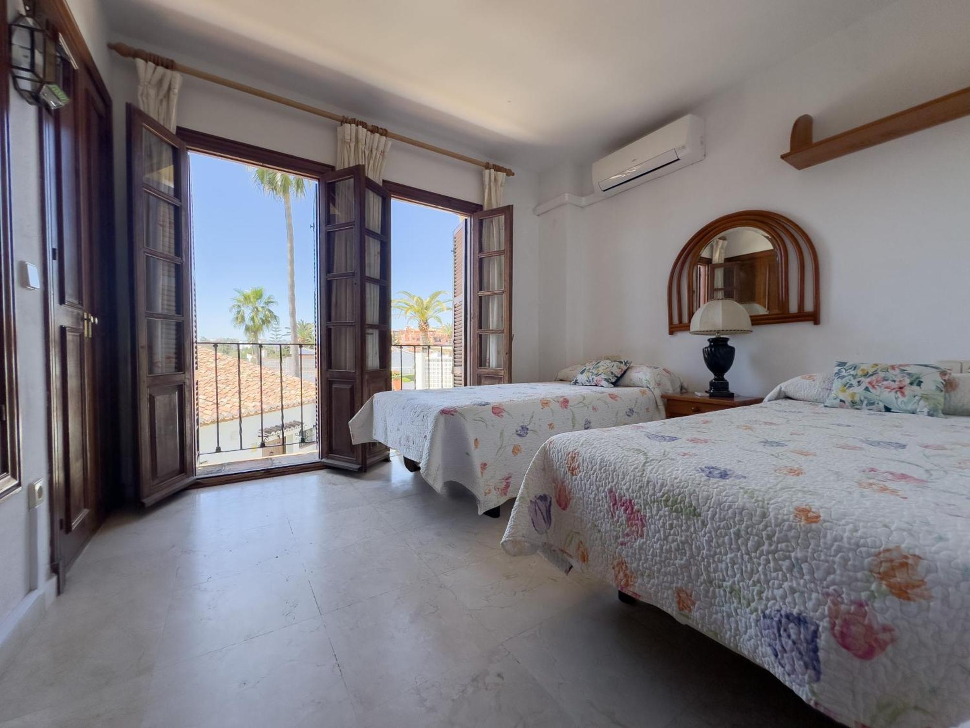 Adosado Junto Al Mar Βίλα Εστεπόνα Εξωτερικό φωτογραφία